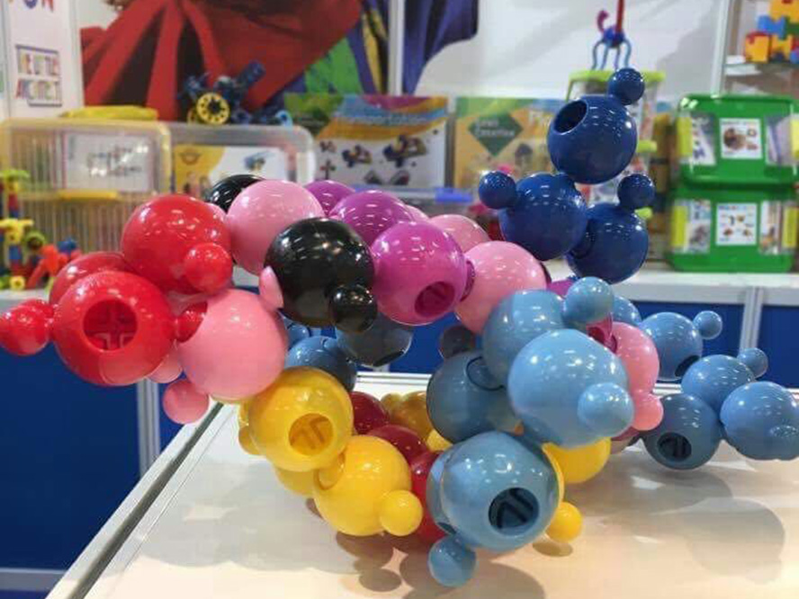 Ollineck, the exclusive distributor of Loowi Big Magic Pearls in Poland kindergarten channel, showing in KIDS' TIME, 8th International Fair of Toys and Products for Mother and Child KIDS' TIME, 23-25 February 2017, c