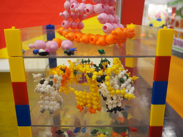 Germany_Spielwarenmesse2015_Loowi_artToys_11