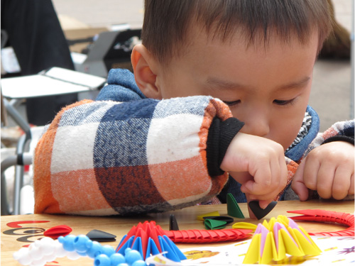 我还不懂得玩，是不是这样转啊？教教我吧！