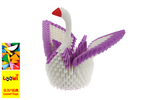 《三角插梦幻天鹅》，乐为塑菱立体造型