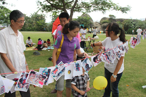 厦门大学“Phoenix”公益实践团队,关注山区儿童后期宣传活动,厦门南湖公园