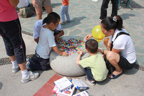 厦门大学“Phoenix”公益实践团队,关注山区儿童后期宣传活动,厦门南湖公园