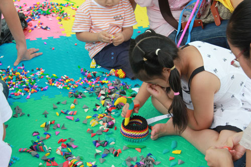 厦门大学“Phoenix”公益实践团队,关注山区儿童后期宣传活动,厦门南湖公园